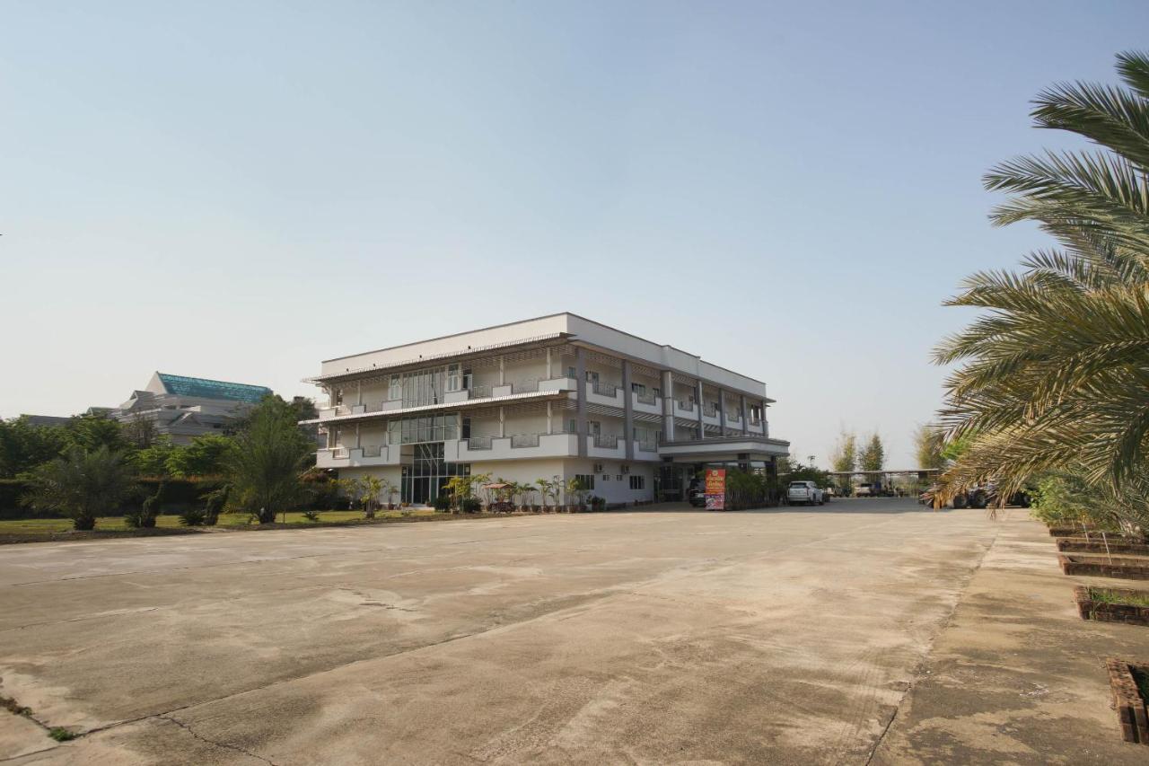 Oyo 75394 Sakthong Grand Hotel チェンコーン エクステリア 写真