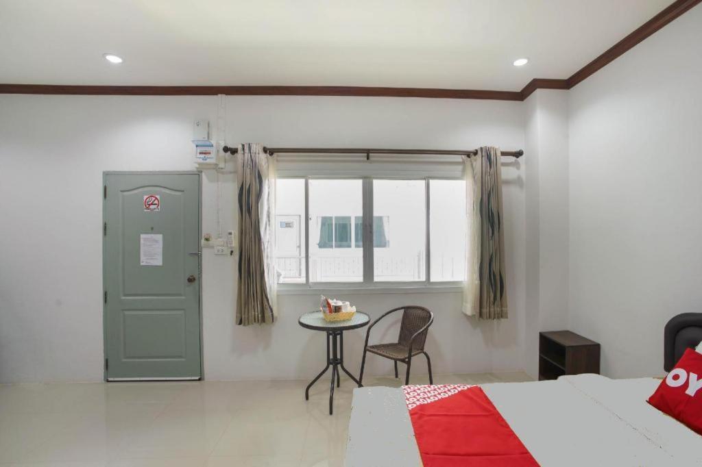 Oyo 75394 Sakthong Grand Hotel チェンコーン エクステリア 写真