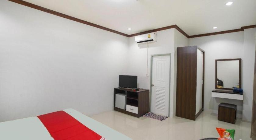 Oyo 75394 Sakthong Grand Hotel チェンコーン エクステリア 写真